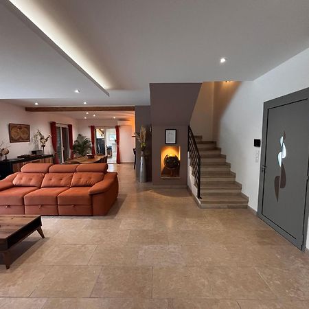Superbe Villa Neuve A 5 Mn Du Centre Сен-Ремі-де-Прованс Екстер'єр фото